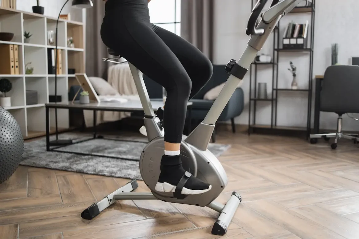 Vélo d'appartement pliable : le guide complet 2026 (meilleurs modèles & marques)
